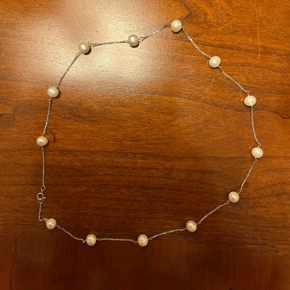 Pearl and silver necklace - Picture 2 of 2